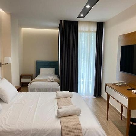 Milenium Hotel Shëngjin 외부 사진