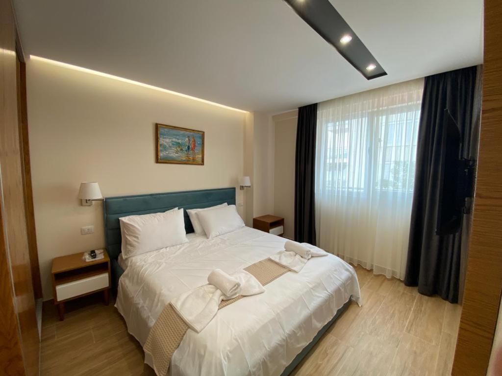 Milenium Hotel Shëngjin 외부 사진